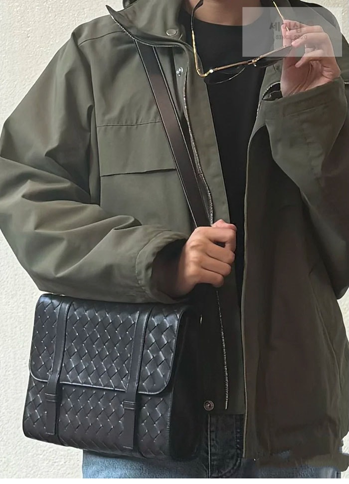 Bottega Veneta 보테가베네타 피콜로 크로스백 “ 2COLOR ” 블랙 Bag 6번 이미지