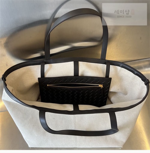 Bottega Veneta 보테가베네타 필립 플랩 캔버스 토트백 블랙 캔버스 Bag 5번 이미지