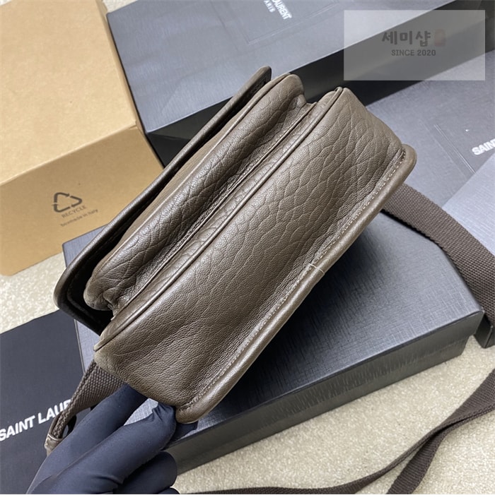 Saint Laurent 생로랑 남성 니키 Niki 스몰 메신저백 Bag 22번 이미지
