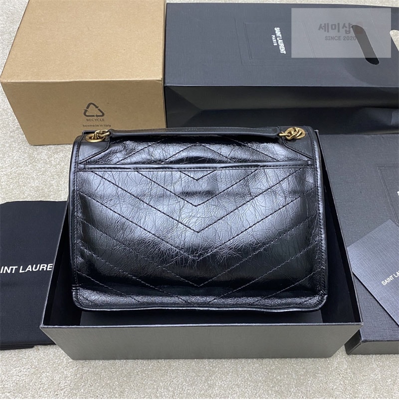 Saint Laurent 생로랑 니키 미디엄 체인백 빈티지 크링클 블랙 498894 Bag 2번 이미지