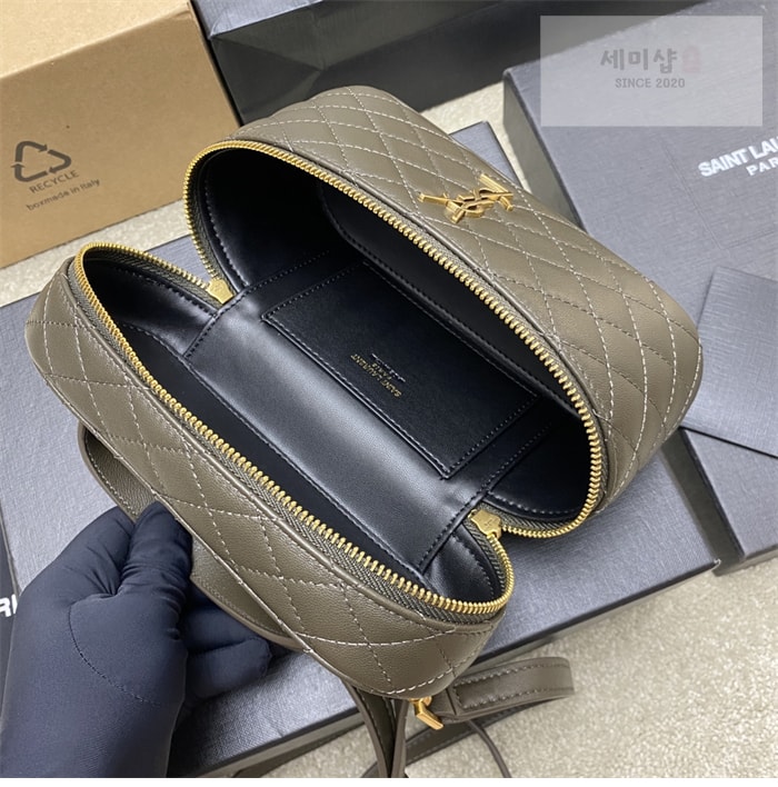 Saint Laurent 생로랑 램스킨 가비 베니티 백 블랙 Bag 28번 이미지