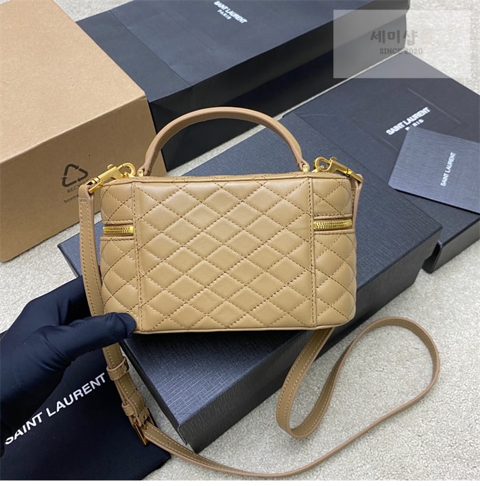 Saint Laurent 생로랑 램스킨 가비 베니티 백 블랙 Bag 8번 이미지