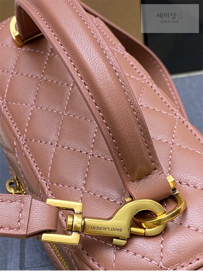 Saint Laurent 생로랑 램스킨 가비 베니티 백 블랙 Bag 11번 이미지