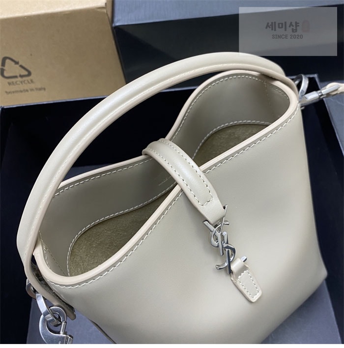 Saint Laurent 생로랑 미니 LE 37 모노그램 버킷백 Bag 28번 이미지