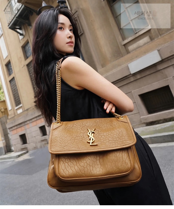 Saint Laurent 생로랑 미디엄 니키 Niki 플랩 숄더백 Bag 12번 이미지
