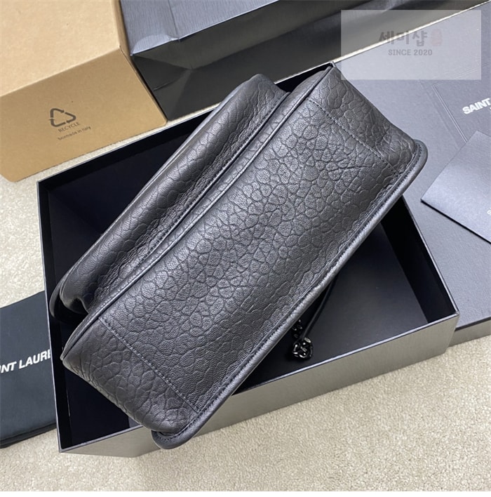 Saint Laurent 생로랑 미디엄 니키 Niki 플랩 숄더백 Bag 6번 이미지