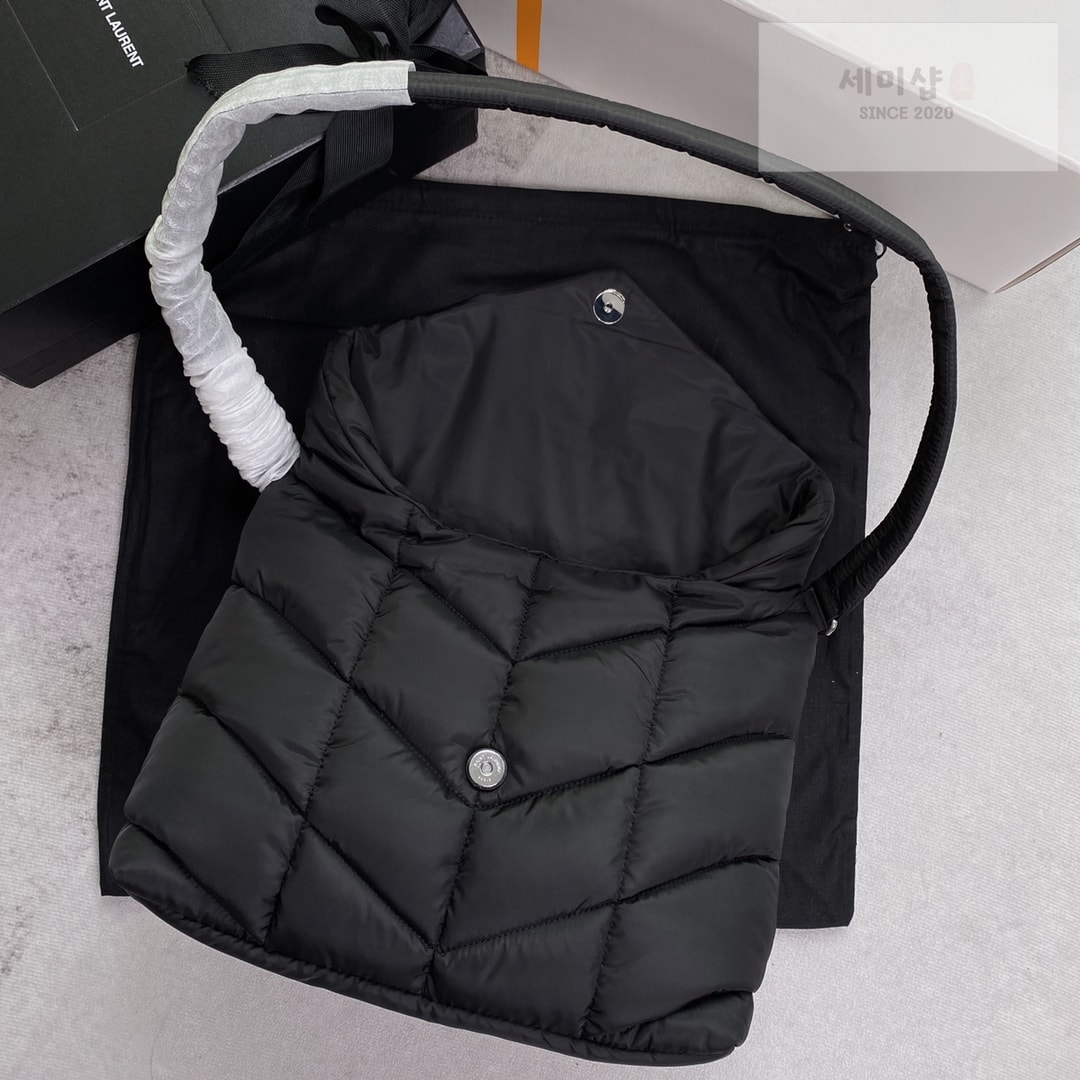 Saint Laurent 생로랑 에코 나일론 YSL 푸퍼 메신저 백 34*27*12CM Bag 7번 이미지