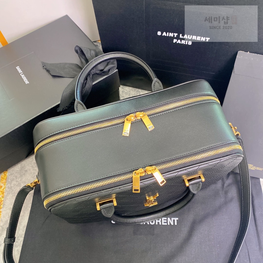 Saint Laurent 생로랑 퀼트 램스킨 LYIA 더플 백 31*16*13CM Bag 2번 이미지