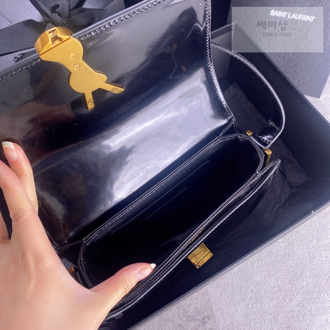 Saint Laurent 생로랑 페이턴드 레더 솔페리노 스몰 사첼 백 19*13*5CM Bag 11번 이미지