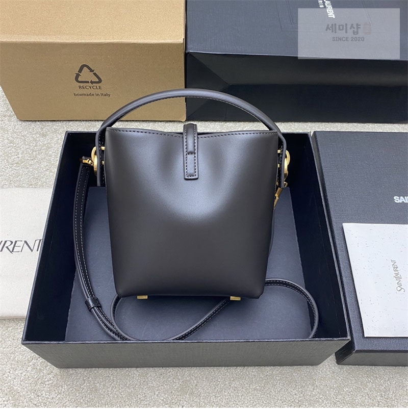 Saint Laurent 생로랑 LE 37 미니 버킷백 샤이니 카프스킨 765870 Bag 8번 이미지