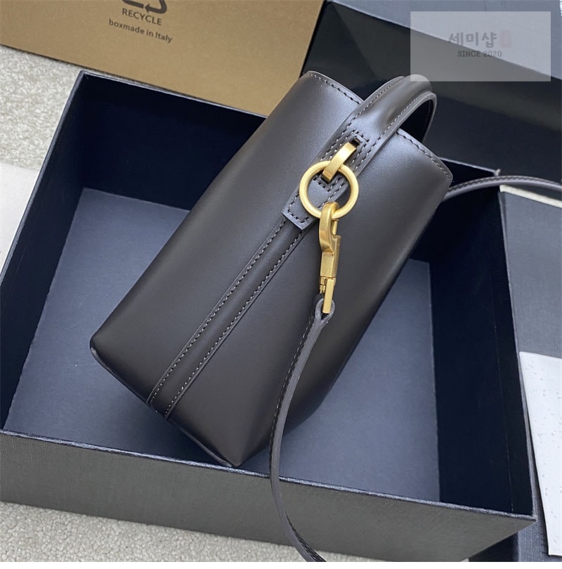 Saint Laurent 생로랑 LE 37 미니 버킷백 샤이니 카프스킨 765870 Bag 2번 이미지