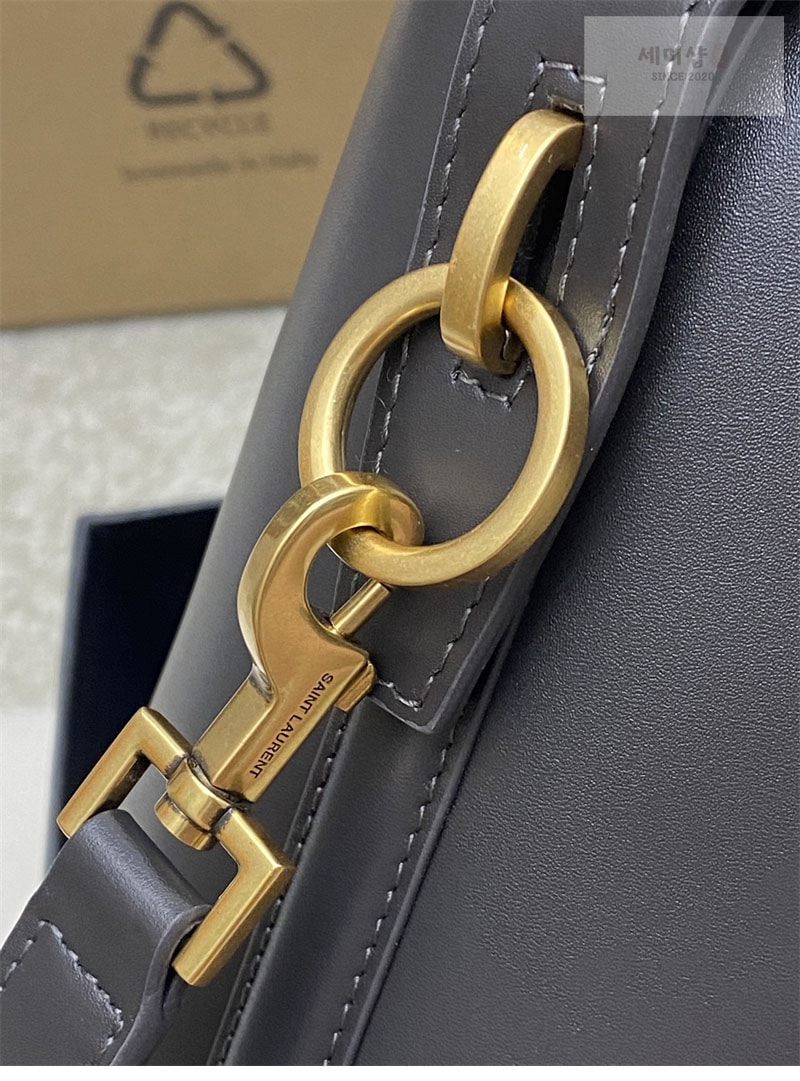 Saint Laurent 생로랑 LE 37 스몰 버킷백 샤이니 카프스킨 749036 Bag 9번 이미지