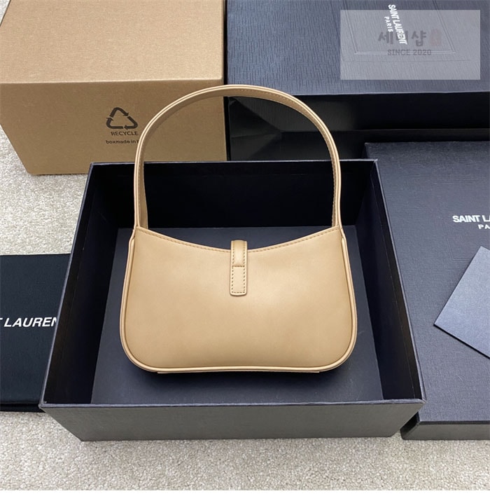 Saint Laurent 생로랑 LE 5 À 7 미니 호보백 1# Bag 4번 이미지