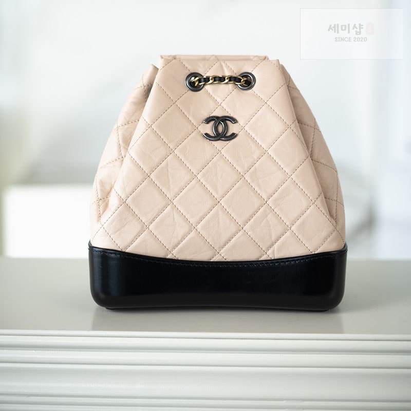 C H A N E L 샤넬 가브리엘 백팩 스몰 베이지 Bag 7번 이미지