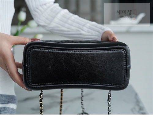 C H A N E L 샤넬 가브리엘 백팩 스몰 블랙 Bag 15번 이미지