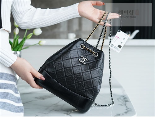 C H A N E L 샤넬 가브리엘 백팩 스몰 블랙 Bag 4번 이미지