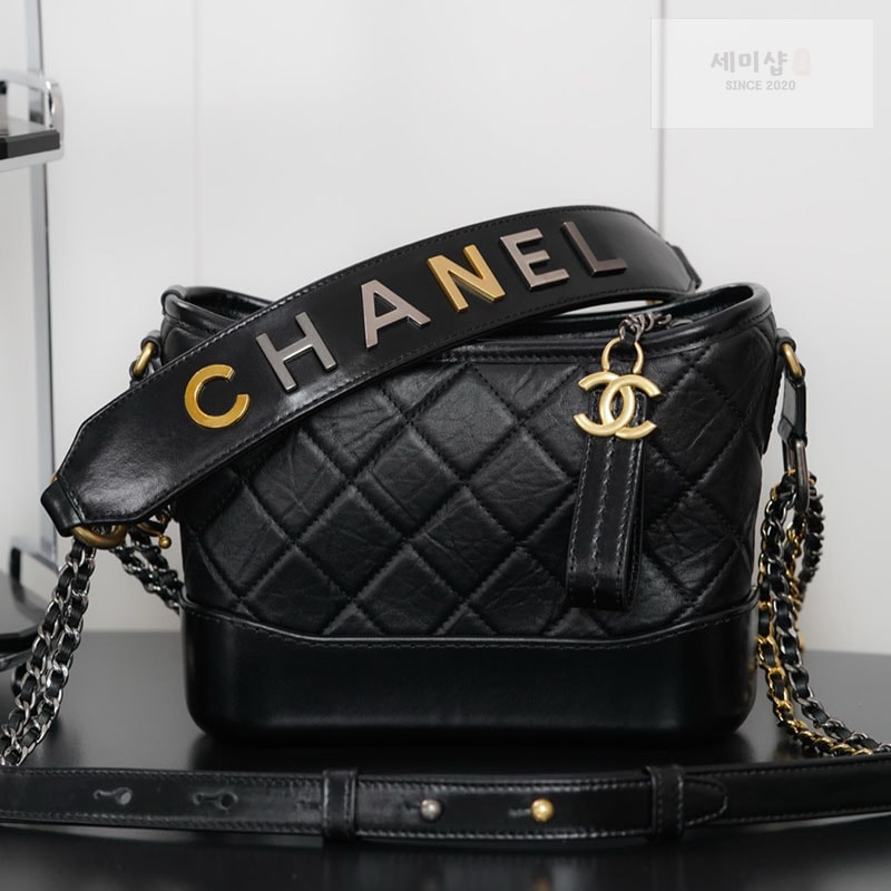 C H A N E L 샤넬 가브리엘 호보백 스몰 블랙 Bag 4번 이미지