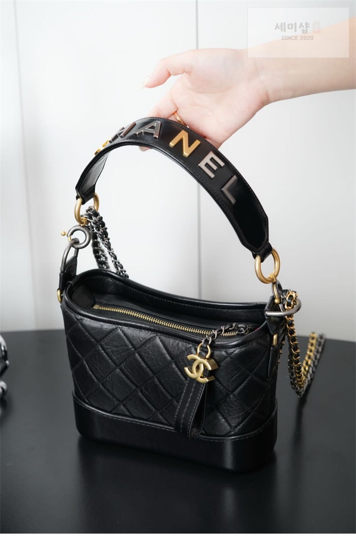 C H A N E L 샤넬 가브리엘 호보백 스몰 블랙 Bag 11번 이미지
