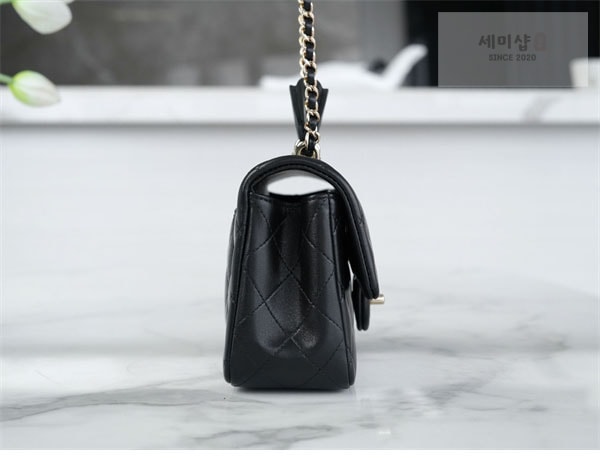C H A N E L 샤넬 램스킨 탑 핸들 미니 플랩 백 블랙 Bag 4번 이미지