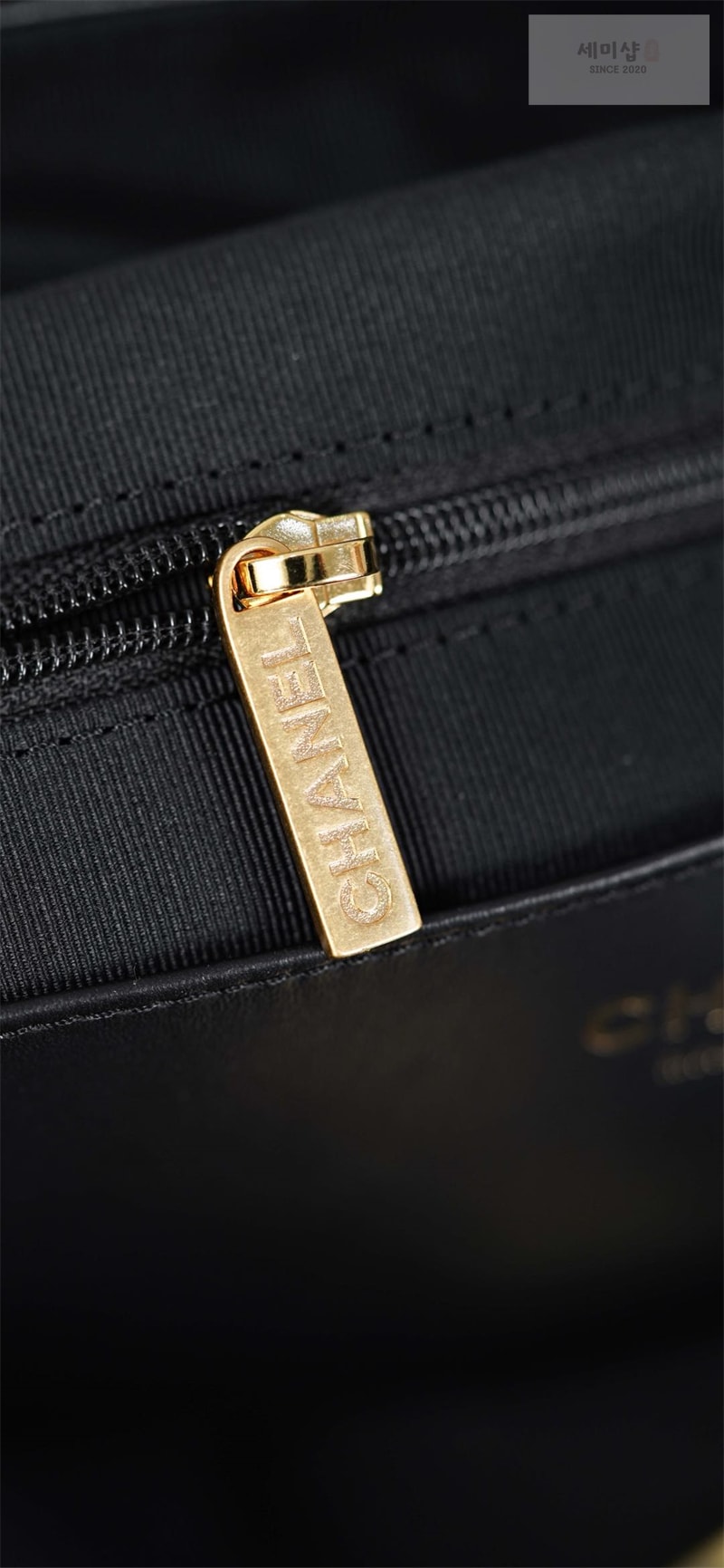 C H A N E L 샤넬 맥시 호보 백 라지 골드 메탈 블랙 블랙 Bag 19번 이미지