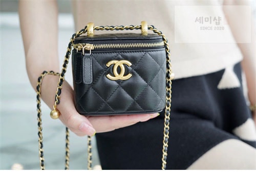 C H A N E L 샤넬 베니티 미니백 블랙 Bag 10번 이미지