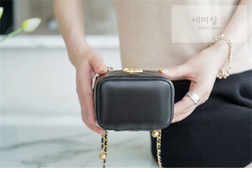 C H A N E L 샤넬 베니티 미니백 블랙 Bag 11번 이미지