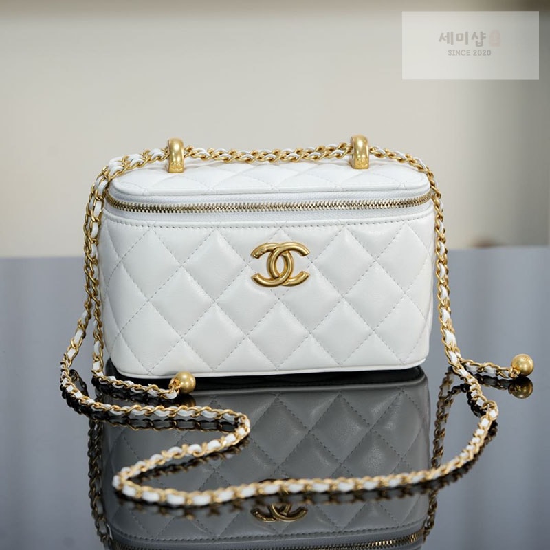 C H A N E L 샤넬 베니티 케이스 체인백 화이트 화이트 Bag 8번 이미지