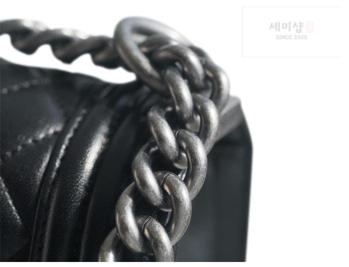 C H A N E L 샤넬 보이백 미디엄 블랙 Bag 3번 이미지