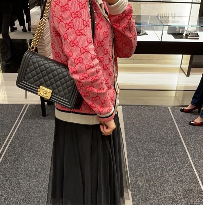 C H A N E L 샤넬 보이백 미디엄 블랙 Bag 3번 이미지
