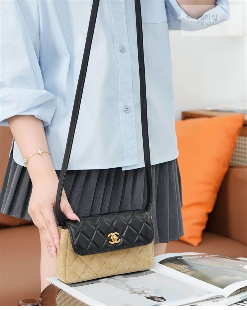 샤넬 샤넬 스웨이드 보댕-주아유 램스킨 플랩백 블랙 Bag 4번 이미지