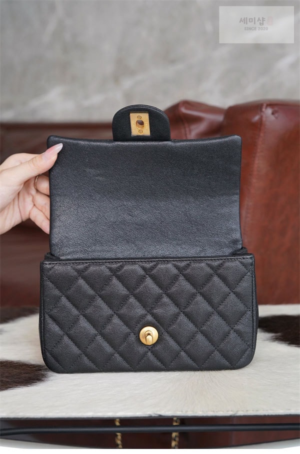 C H A N E L 샤넬 캐비어 탑 핸들 미니 플랩 백 블랙 Bag 10번 이미지