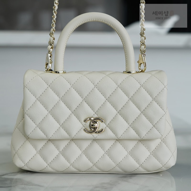 C H A N E L 샤넬 코코 핸들백 스몰 화이트 Bag 17번 이미지