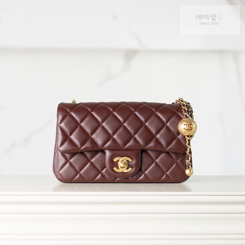 C H A N E L 샤넬 클래식 골드볼 미니 플랩백 버건디 버건디 Bag 7번 이미지