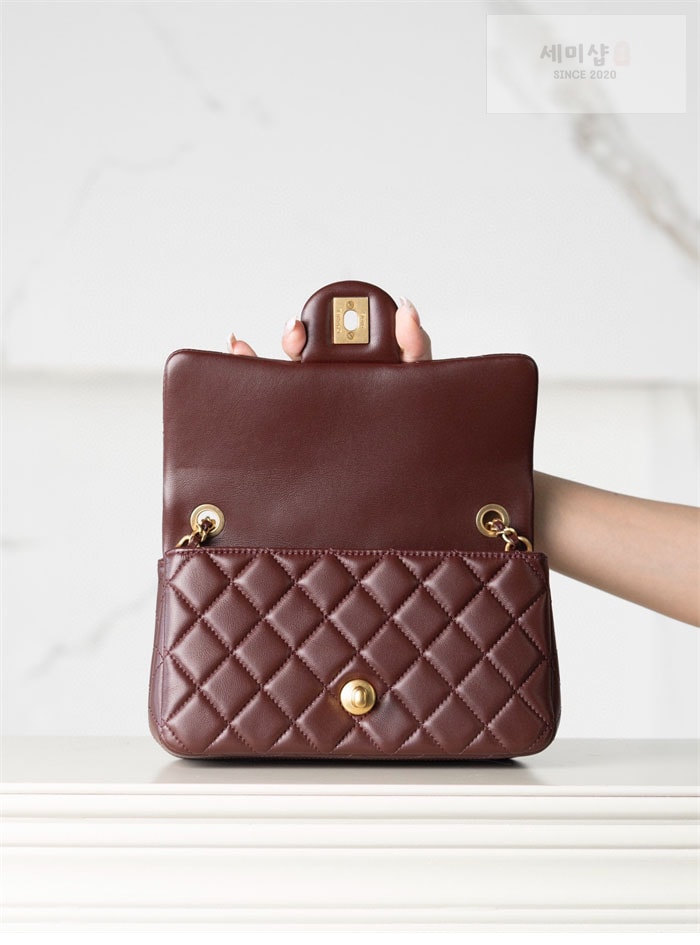 C H A N E L 샤넬 클래식 골드볼 미니 플랩백 버건디 버건디 Bag 4번 이미지