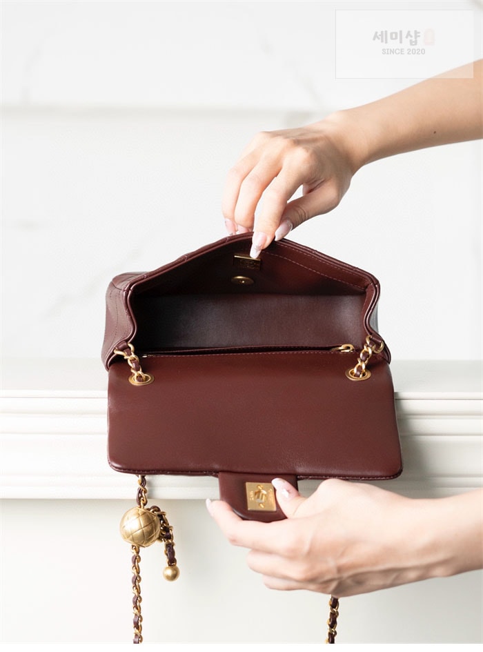 C H A N E L 샤넬 클래식 골드볼 미니 플랩백 버건디 버건디 Bag 9번 이미지