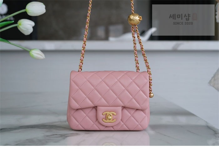 C H A N E L 샤넬 클래식 골드볼 쁘띠삭 플랩백 핑크 핑크 Bag 5번 이미지