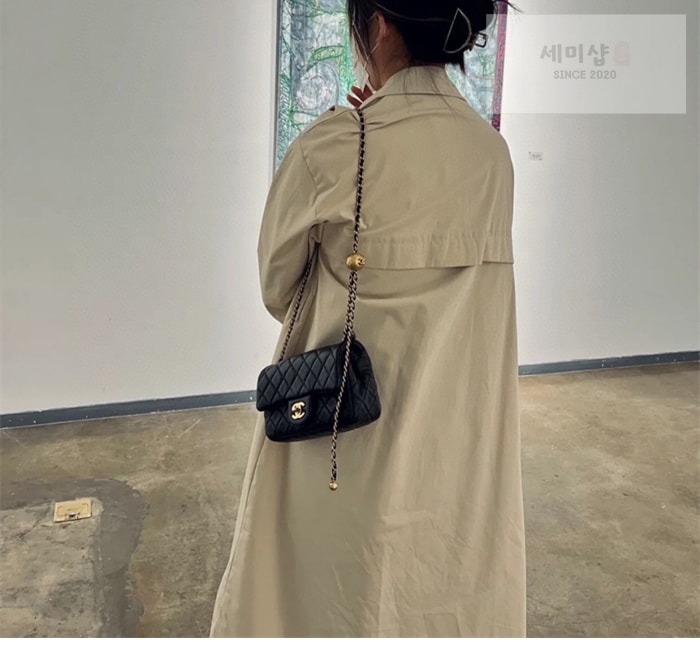 C H A N E L 샤넬 클래식 골든볼 플랩 뉴미니 블랙 블랙 Bag 16번 이미지