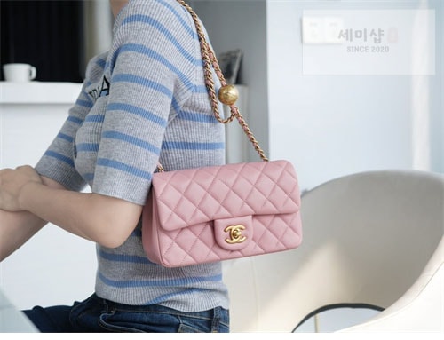 C H A N E L 샤넬 클래식 뉴미니 캐비어 금장 핑크 Bag 16번 이미지