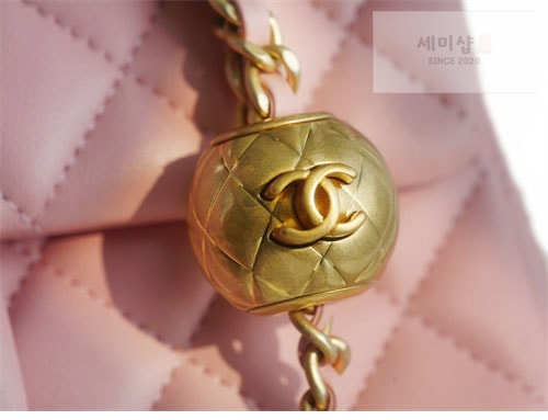 C H A N E L 샤넬 클래식 뉴미니 캐비어 금장 핑크 Bag 5번 이미지