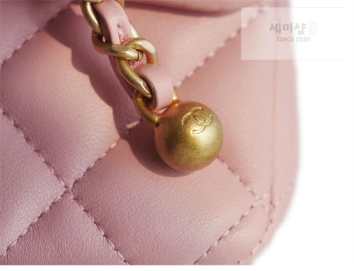 C H A N E L 샤넬 클래식 뉴미니 캐비어 금장 핑크 Bag 6번 이미지