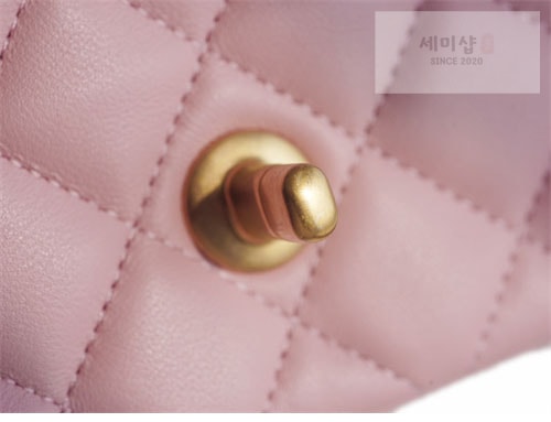 C H A N E L 샤넬 클래식 뉴미니 캐비어 금장 핑크 Bag 13번 이미지
