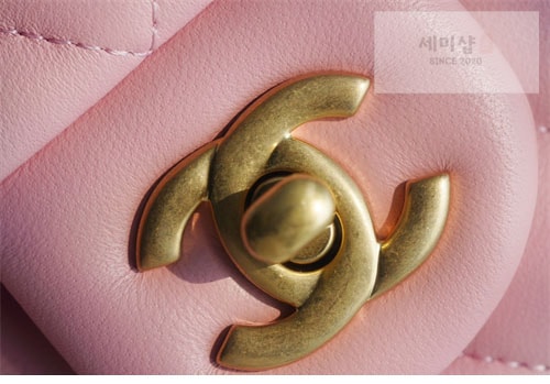 C H A N E L 샤넬 클래식 뉴미니 캐비어 금장 핑크 Bag 14번 이미지