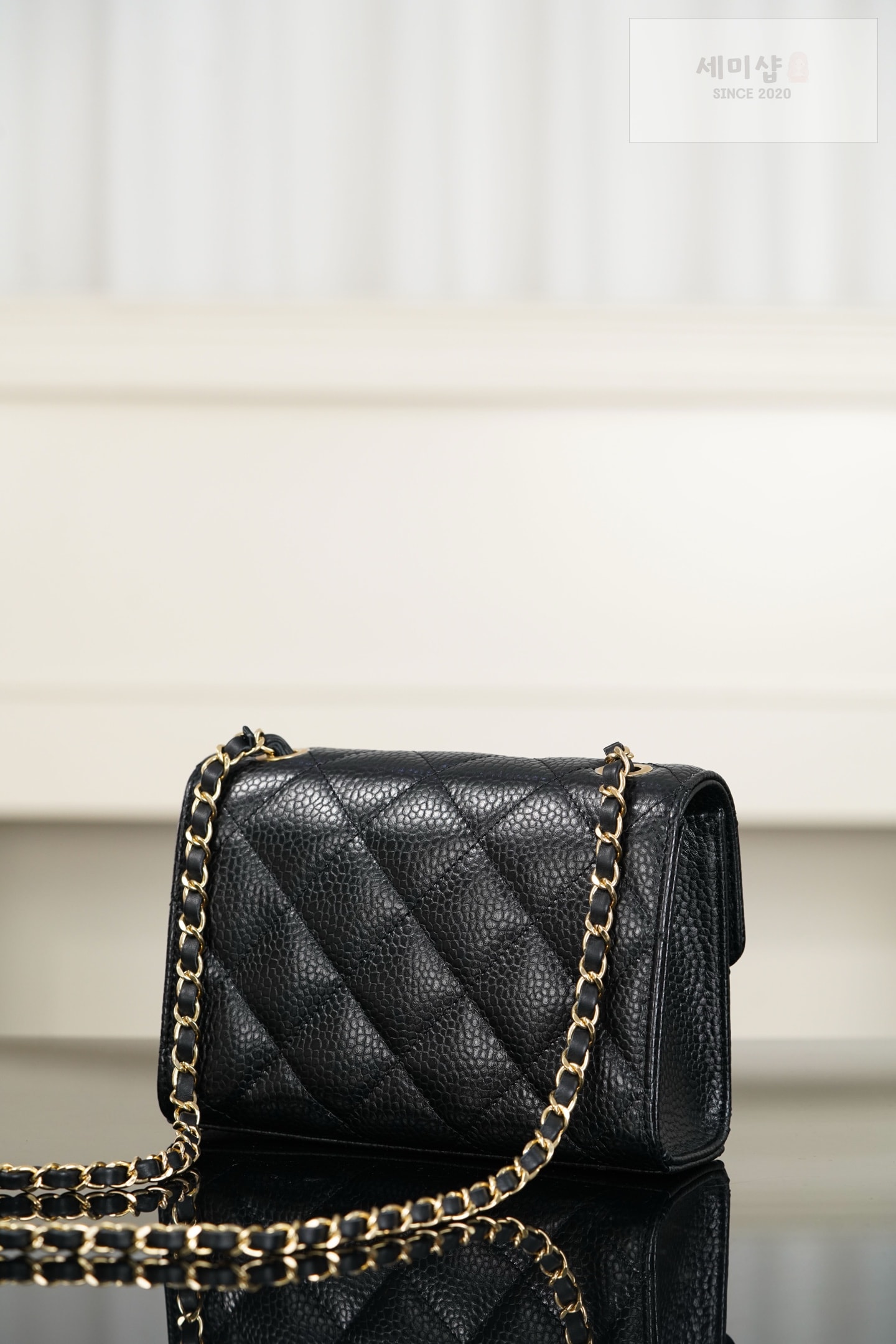 샤넬 샤넬 클래식 캐비어 미니 플랩백 레플리카 2번 이미지 - Bag | 세미샵 레플리카 사이트