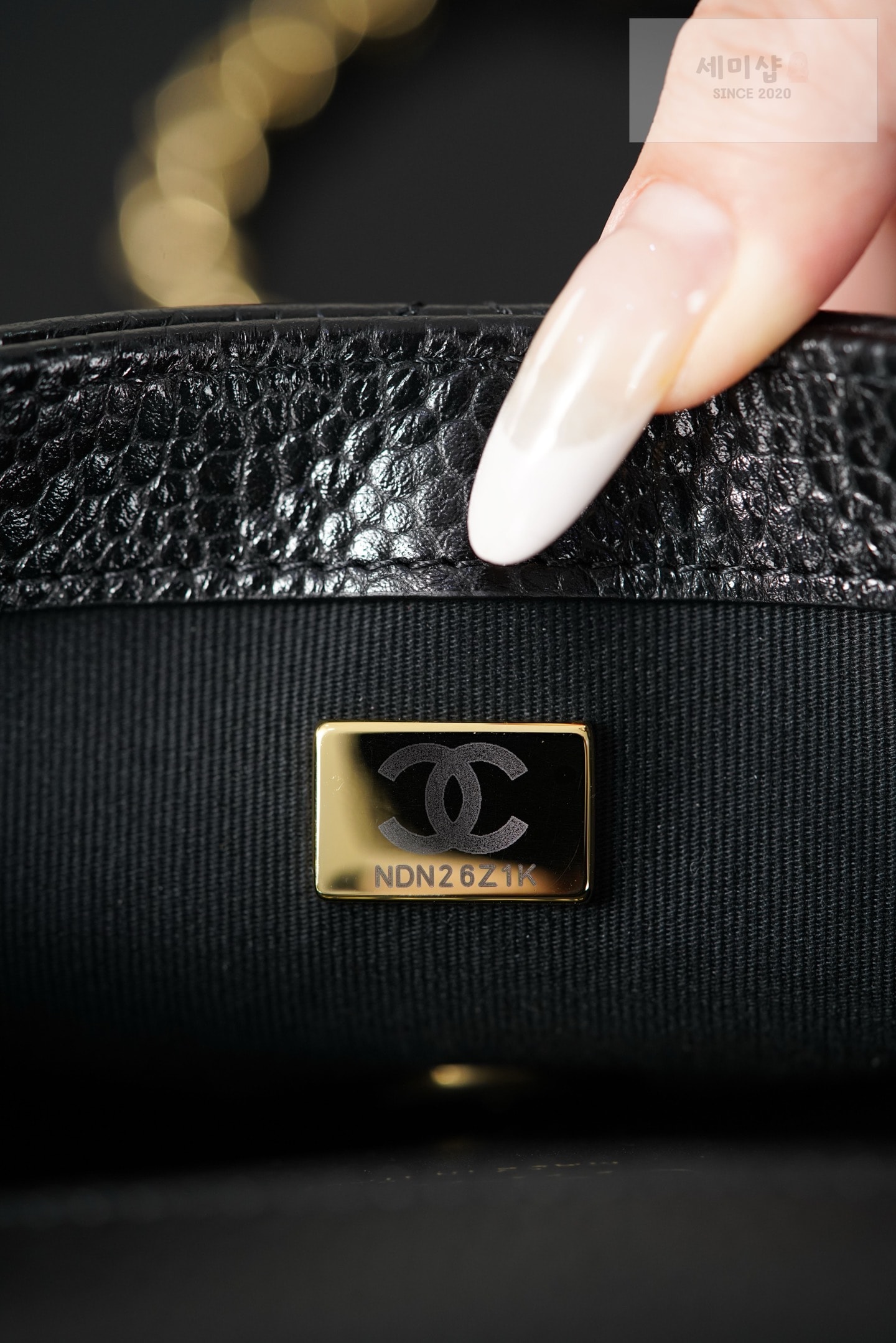 샤넬 샤넬 클래식 캐비어 미니 플랩백 레플리카 18번 이미지 - Bag | 세미샵 레플리카 사이트
