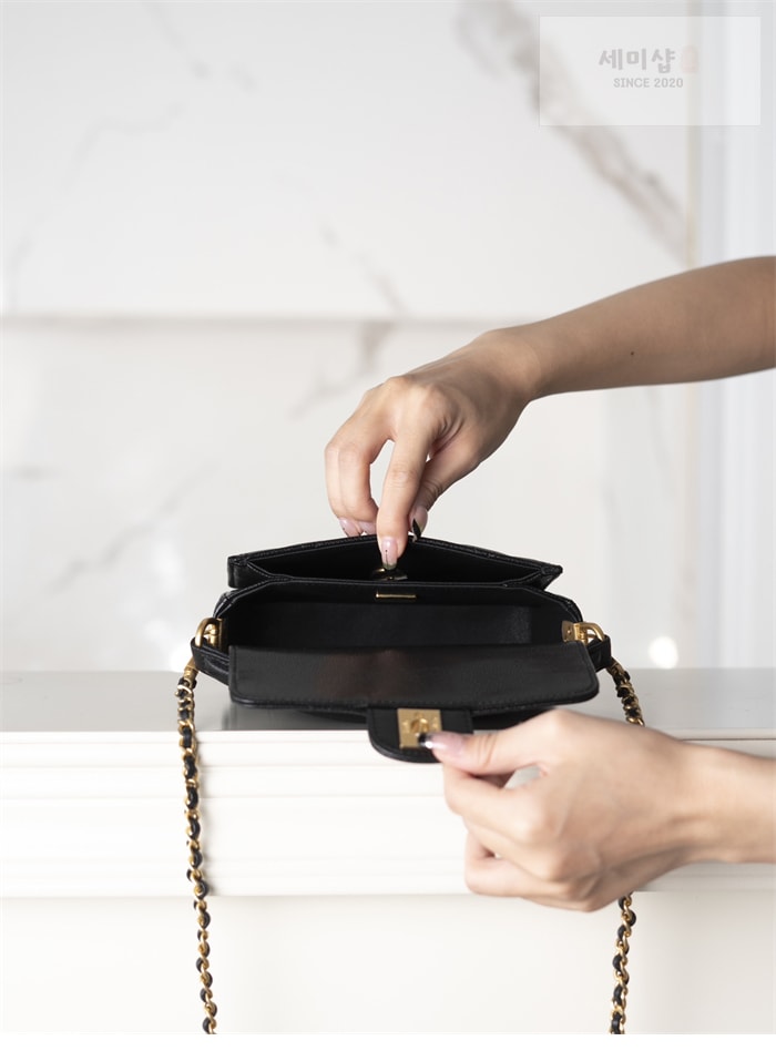 C H A N E L 샤넬 탑핸들 플랩백 Haas 가죽 블랙 Bag 15번 이미지