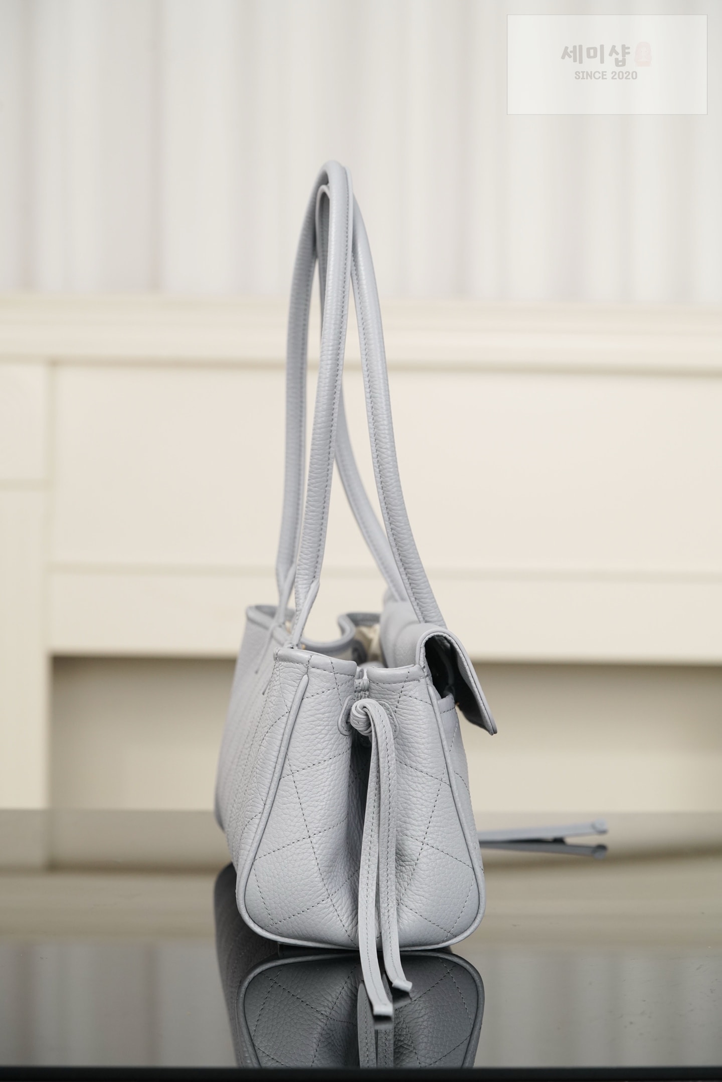 샤넬 샤넬 토트 스몰 라이트 블루 Bag 4번 이미지