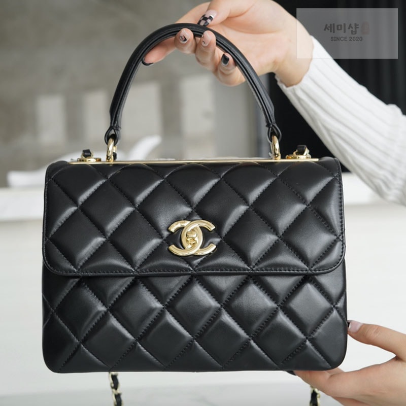 C H A N E L 샤넬 트렌디CC 퀼팅 탑핸들 스몰 블랙 Bag 3번 이미지