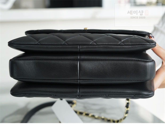 C H A N E L 샤넬 트렌디CC 퀼팅 탑핸들 스몰 블랙 Bag 16번 이미지