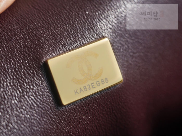 C H A N E L 샤넬 2.55 빈티지 플랩백 금장 블랙 Bag 11번 이미지