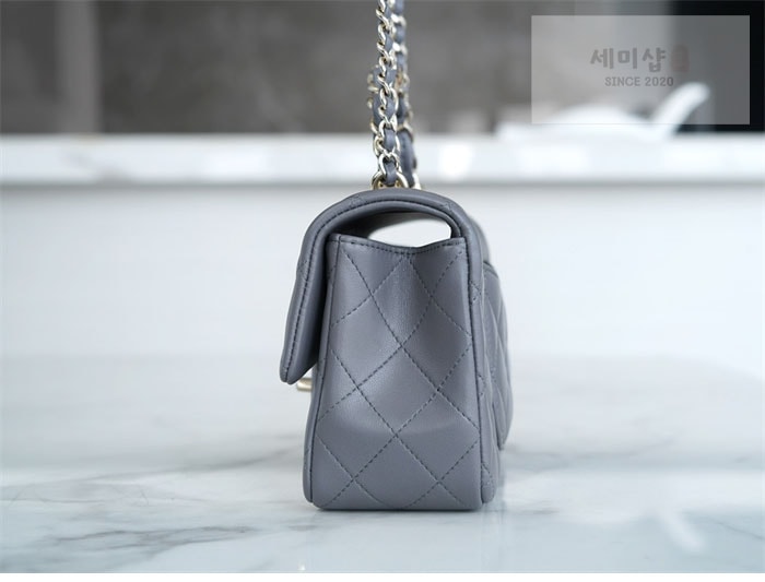 C H A N E L 샤넬 23k 뉴미니 탑핸들 CC 클래식 플랩 그레이 Bag 9번 이미지